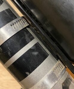 USHAKE Water Bottle Cages, Basic MTB Bike Bicycle Alloy Aluminum Lightweight Water Bottle Holder Cages Brackets(2 Pack- Drilled Holes Required) Black 30 61E3OP2s2yL