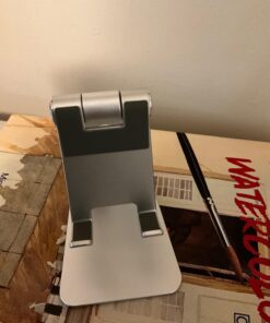 Adjustable Cell Phone Stand, OMOTON Aluminum Desktop Cellphone Stand with Anti-Slip Base and Convenient Charging Port, Fits All Smart Phones, Silver 29 61EMEKLEAYL