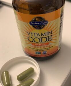 Garden of Life Vitamin D, Vitamin Code Raw D3, Vitamin D 5,000 IU, Raw Whole Food Vitamin D Supplements with Chlorella, Fruit, Veggies & Probiotics for Bone & Immune Health. 60 Vegetarian Capsules 28 61EjHaeZ0eL