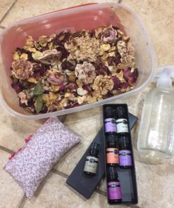 P&J Fragrance Oil Floral Set | Violet, Jasmine, Rose, Lilac, Freesia, and Gardenia Candle Scents for Candle Making, Freshie Scents, Soap Making Supplies, Diffuser Oil Scents 0.34 Fl Oz (Pack of 6) 33 61Ez9Yr1FrL