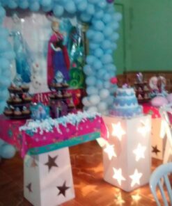 Disney Frozen Birthday Party Scene Setters Wall Decorating Kit (5 Pack), Multi Color, 59" x 65". 28 61F45rLUK5L