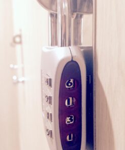 Master Lock Resettable Combination Locker Lock, Lock for Gym and School Lockers, Colors May Vary 1 Pack 46 61G1wGNhzSL