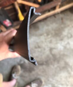 Rubbermaid FastTrack Wall Mounted Storage and Organization System Rail for Home and Garage, Horizontal 48", Holds up to 1,750 pounds, Black, Perfect for Yard Tools/Sports Equipment/Ladders 48" Rail 40 61G4FXktwdL