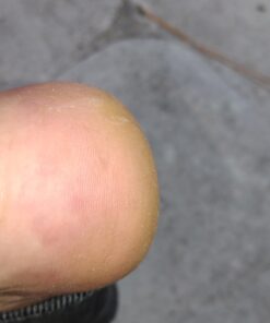 O'Keeffe's for Healthy Feet Foot Cream, Guaranteed Relief for Extremely Dry, Cracked Feet, Instantly Boosts Moisture Levels, 3.2 Ounce Jar, (Pack of 1) 3.2 Ounce (Pack of 1) 30 61GaB IhDNL