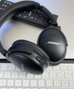 Bose QuietComfort 45 Wireless Bluetooth Noise Cancelling Headphones, Over-Ear Headphones with Microphone, Personalized Noise Cancellation and Sound, Triple Black 33 61GlDILJsbL