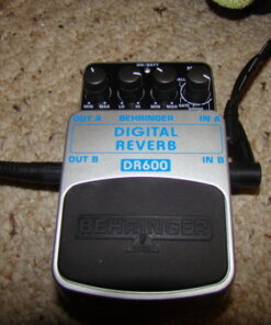 Behringer DR600 DIGITAL REVERB Digital Stereo Reverb Effects Pedal 16 61GxBK8LjtL