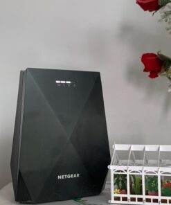 NETGEAR WiFi Mesh Range Extender EX7700 - Coverage up to 2300 sq.ft. and 45 devices with AC2200 Tri-Band Wireless Signal Booster & Repeater (up to 2200Mbps speed), plus Mesh Smart Roaming 28 61GzMP2qHnL