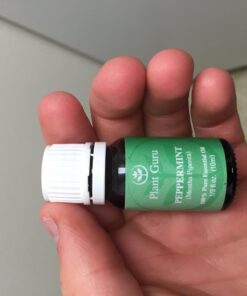 Peppermint Essential Oil 10 ml 100% Pure Undiluted Therapeutic Grade Extract of Mentha Piperita, Great for Aromatherapy Diffuser, Skin Body and Hair 10 ml. / 1/3 Ounce 17 61H528Z4eVL
