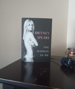 The Woman in Me 25 61HNIELeT3L