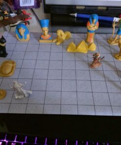 Safari Ltd. Ancient Egypt TOOB - 12 Mini Figurines: Nefertiti, Bastet, King Tut, Isis, Amulet, Mummy, Scarab, Pyramids, Sphinx, Thoth, Anubis & More - Educational Toys Boys, Girls & Kids 3+ 23 61HhY VbGqL