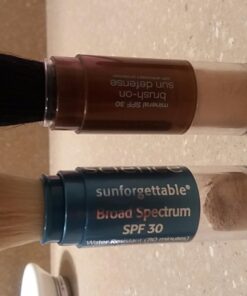 Mineral Fusion Brush-On Sun Defense, SPF 30, UVA and UVB Protection, No Parabens, Gluten Free, Vegetarian, No Phthalates, Hypo-allergenic 0.14 Ounce (Pack of 1) 36 61ICGnyz2RL