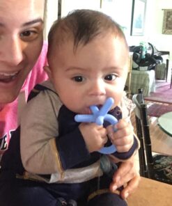 Comotomo Silicone Baby Teether, Blue, 1.75x1.75x3 Inch (Pack of 1) 1.75x1.75x3 Inch (Pack of 1) 24 61InCVlbJlL