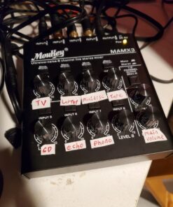 Cable Matters 5-Pack 1/4 to 1/8 Headphone Adapter, 6.35mm to 3.5mm Adapter Male to Female, Gold Plated Stereo Headphone 3.5mm to 1/4 Adapter 33 61InFSXan9L