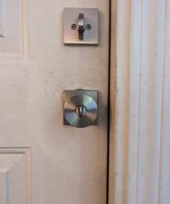 Kwikset Halifax Deadbolt Lock, Satin Nickel Square Exterior Keyed Front Entry Door, Pick Resistant SmartKey Rekey Security, Single Cylinder Dead Bolt, with Microban Protection 31 61KGOOAF2L