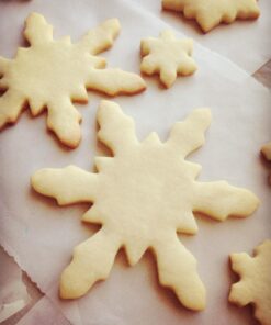 R&M International Snowflake Cookie Cutters, Assorted Sizes, 7-Piece Set 7-Piece Set (Polyresin Coated) Blue 26 61KQBz7GLXL 1