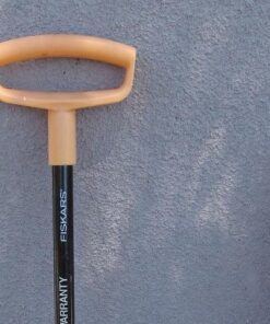 Fiskars Square Garden Spade Shovel - 46" - Steel Flat Shovel with D-Handle - Garden Tool for Digging, Lawn Edging, Pruning - Heavy Duty Weed Puller Tool - Black/Orange 37 61L3LyiyxL