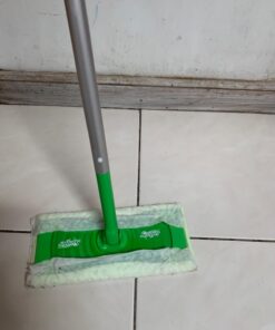 Swiffer Sweeper 2-in-1 Mops for Floor Cleaning, Dry and Wet Multi Surface Floor Cleaner, Sweeping and Mopping Starter Kit, Includes 1 Mop + 19 Refills, 20 Piece Set 39 61LaEAF69TL