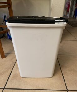 Aurora AU800SD Professional Strip Cut Paper Shredder/CD/Credit Card Shredder Without Wastebasket, 8-Sheet Strip-Cut No Basket, Black 8-sheet StripCut w/o basket 27 61LwMjqjuJL