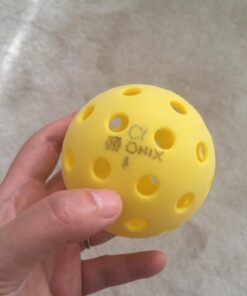 Onix Pure 2 Outdoor Pickleball Balls Yellow 6-Pack 42 61MWJjAEZVL