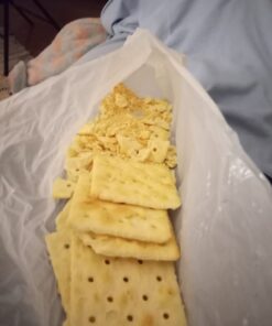 Amazon Fresh - Original Saltine Crackers, 16 oz (Previously Happy Belly, Packaging May Vary) 23 61O5enzF8wL