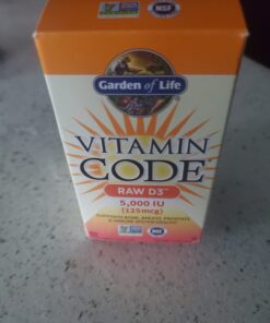 Garden of Life Vitamin D, Vitamin Code Raw D3, Vitamin D 5,000 IU, Raw Whole Food Vitamin D Supplements with Chlorella, Fruit, Veggies & Probiotics for Bone & Immune Health. 60 Vegetarian Capsules 32 61ONV lOspL