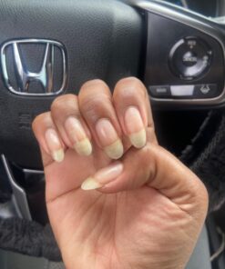 OPI Nail Envy, Nail Strengthening Treatment, Stronger Nails in 1 Week, Vegan Formula, 0.5 fl oz Clear Old 33 61OXB2w7FxL