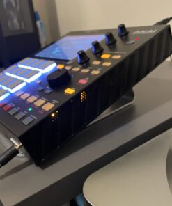 Mount-It! Tilted Laptop Riser for MacBook and iPad Pro - Ergonomic Laptop and Tablet Wedge - Laptop Cooling Stand for MacBook, MacBook Pro, Chromebook, iPad Pro, Drawing Tablets with 11"-15" Screens 33 61OYeeO2ixL