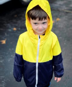 Arshiner Boys Girls Hooded Rain Jackets Waterproof Rain coats Packable Windbreaker for Kids Lightweight Jackets 6-7 Years Yellow/Navy 12 61OxF76DQIL