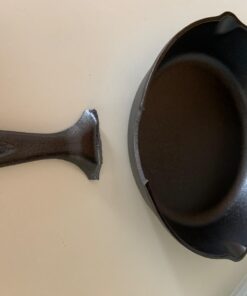 Lodge Seasoned Cast Iron 5 Piece Bundle. 10.5" Griddle, 8" Skillet, 10.25" Skillet, 10.25" Dutch Oven, and 10.25" Lid,Black 39 61Q4lRaOU4L