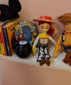 Mattel GamesMagic 8 Ball Toys and Games, Original Fortune Teller Ball, Ask A Question and Turn Over for Answer 35 61RYl33f5mL