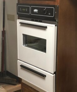 Summit Appliance WTM7212KW 24" Wide Gas Wall Oven with Electronic Ignition, Digital Clock/Timer, Interior Light, Lower Broiler Compartment White 14 61ReSgwQgL 1