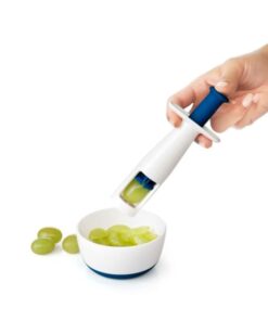 OXO Tot Grape Cutter, Navy 22 61S55tbtxgL