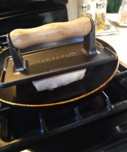 Victoria Rectangular Cast Iron Meat Press with a Wooden Handle, Preseasoned with Flaxseed Oil, Made in Colombia 8.3 x 4.4 Inch 32 61SChUHGUpL