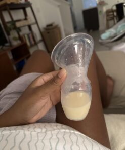 haakaa Manual Breast Pump for Breastfeeding, Silicone, Clear 4oz/100ml 1 Count (Pack of 1) 28 61SlQrEUmTL