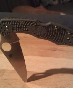 Spyderco Delica 4 Lightweight 7.15" Signature Folding Knife with 2.90" Flat-Ground Steel Blade and High-Strength FRN Handle - PlainEdge Grind Delica 4 Lightweight Flat Ground Grey 38 61SmCucFLTL