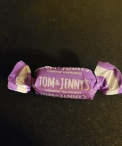 Tom & Jenny's Sugar Free Candy (Soft Caramel) with Sea Salt and Vanilla - Low Net Carb Keto Candy - with Xylitol and Maltitol - (Classic Caramel, 1-pack) 2.9 Ounce (Pack of 1) 34 61SwTvs9KL