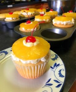 Cakesuppyshop Celebrations 100 White Large Jumbo Texas Muffin/Cupcake Cups White flutted Cupcake Liners Baking Cups 17 61TDsXkBrwL