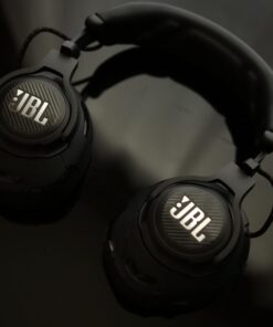 JBL Quantum ONE - Over-Ear Performance Gaming Headset with Active Noise Cancelling (Wired) - Black, Large Headphones 82 61TL39wkIIL