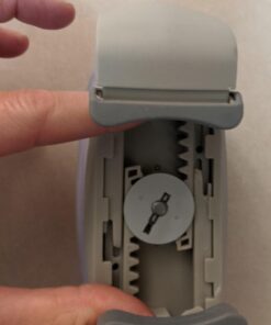 Robo Twist Electric Jar Opener– The Original RoboTwist One Touch Electric Handsfree Easy Jar Opener, Works for Jars - As Seen on TV 28 61TMEqvccXL