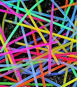 VIVII Glowsticks, 100 Light up Toys Glow Stick Bracelets Mixed Colors Party Favors Supplies (Tube of 100) 34 61UHNvBdHmL