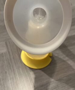 Medela Manual breast pump with Flex Shields Harmony Single Hand for More Comfort and Expressing More Milk 49 61UJKjBKGL