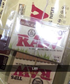 RAW Organic 300 1.25 1 1/4 Size Rolling Papers 1 Pack = 300 Leaves, 300 Count (Pack of 1) 300 Count (Pack of 1) 19 61UREJkdSRL
