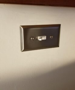 Lutron Toggler LED+ Dimmer Switch | 150-Watt LED, Single-Pole/3-Way | TGCL-153PH-WH | White 1 Pack 38 61UYhl2WqtL