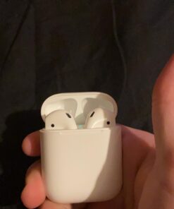 Apple AirPods (2nd Generation) Wireless Ear Buds, Bluetooth Headphones with Lightning Charging Case Included, Over 24 Hours of Battery Life, Effortless Setup for iPhone 27 61V4g04jlIL