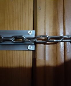 Defender Security U 10304 Chain Door Guard – Door Chain Lock for Door and Home Security, 3-5/16 In., Solid Brass Construction with a Satin Nickel Finish (Single Pack) 23 61Vu3WefkAL