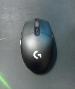 Logitech G305 LIGHTSPEED Wireless Gaming Mouse, Hero 12K Sensor, 12,000 DPI, Lightweight, 6 Programmable Buttons, 250h Battery Life, On-Board Memory, PC/Mac - Black 36 61VyVa5mgYL