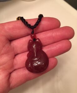 COOLSOME Women's Red Agate Fox Queen Pendant Necklace Grounding Stone Protection 35 61W3DnjrM L