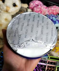 NIVEA Creme Body, Face and Hand Moisturizing Cream, 13.5 Oz Tin 13.5 Ounce (Pack of 1) 45 61WEuDSXhJL