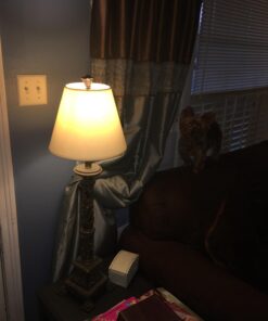 Belkin Power Strip Surge Protector - 6 AC Multiple Outlets - Flat Rotating Plug, 8 ft Long Heavy Duty Extension Cord for Home, Office, Travel, Computer Desktop & Charging Brick - White (720 Joules) 8' 32 61Wr 3RQSnL