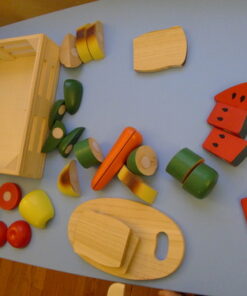 Melissa & Doug Cutting Food - Play Set With 25+ Hand-Painted Wooden Pieces, Knife, and Cutting Board - Pretend Play Kitchen Fruit Toys For Toddlers And Kids Ages 3+ Retail Version Play Food Set 45 61WzgBcp9JL